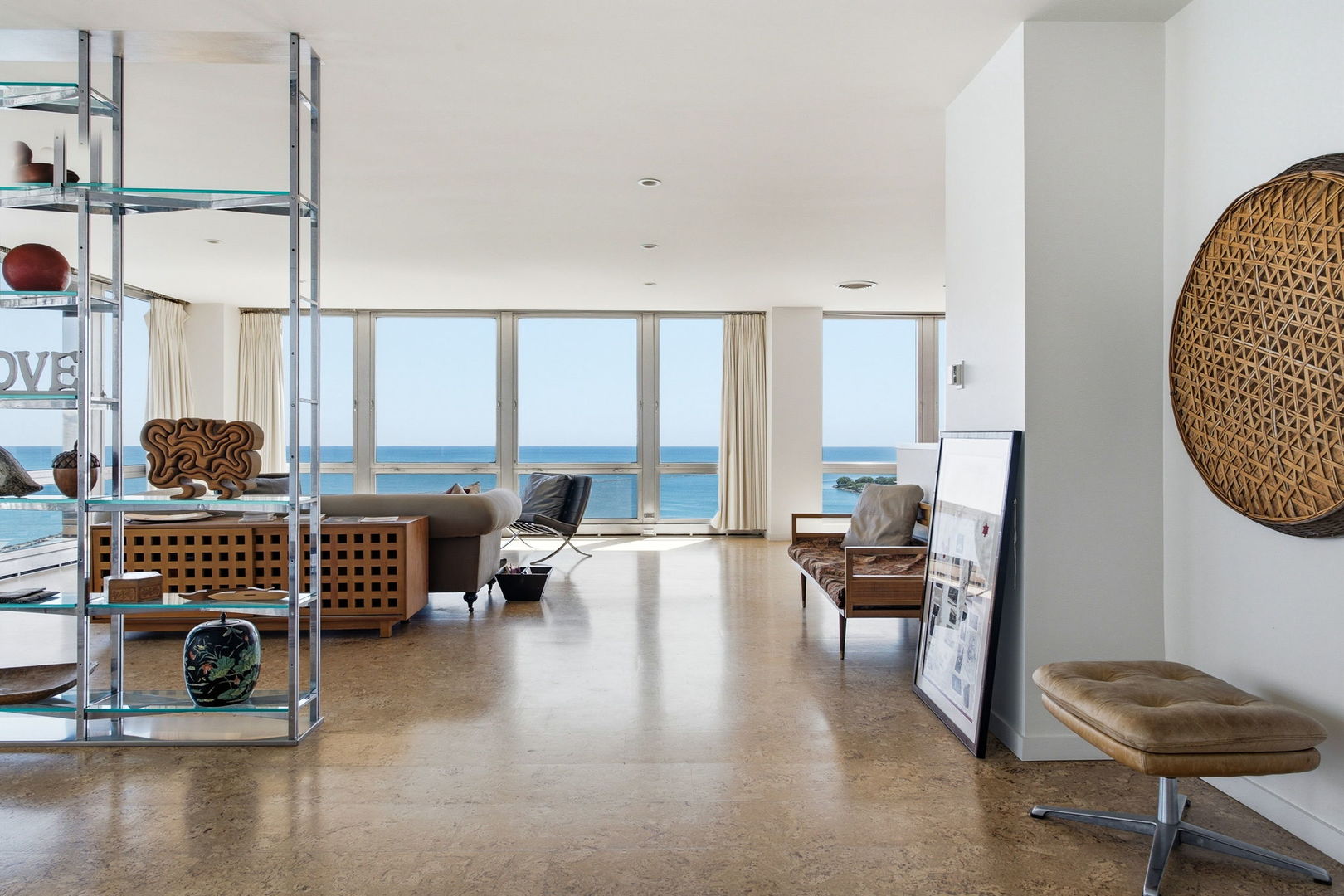 860 N Lake Shore Drive 21K