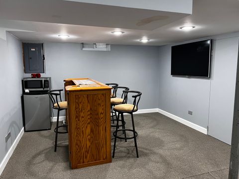 Tiny photo for 406 N Prospect Manor Avenue, Mount Prospect, IL 60056 (MLS # 12572866)