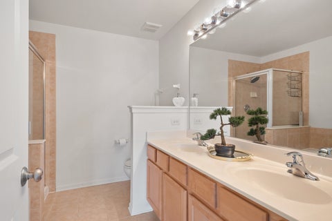 Tiny photo for 2321 GEORGETOWN Circle #2321, Aurora, IL 60503 (MLS # 12752985)