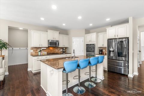 Tiny photo for 200 Redding Court, Oswego, IL 60543 (MLS # 12557256)