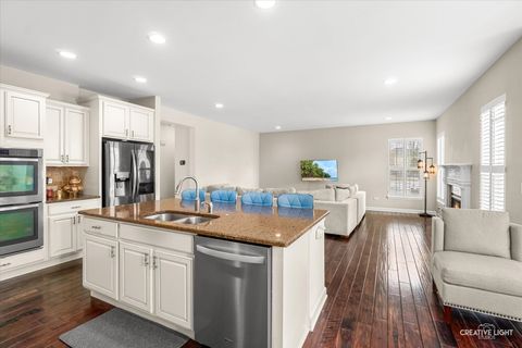 Tiny photo for 200 Redding Court, Oswego, IL 60543 (MLS # 12557256)