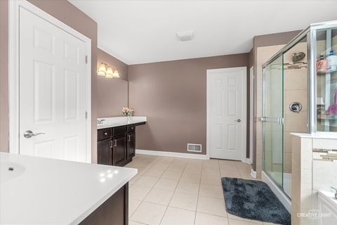 Tiny photo for 200 Redding Court, Oswego, IL 60543 (MLS # 12557256)