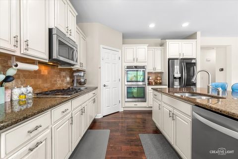 Tiny photo for 200 Redding Court, Oswego, IL 60543 (MLS # 12557256)