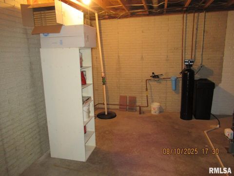 Tiny photo for 303 W BROADWAY Street, Stanwood, IA 52337 (MLS # QC4268538)