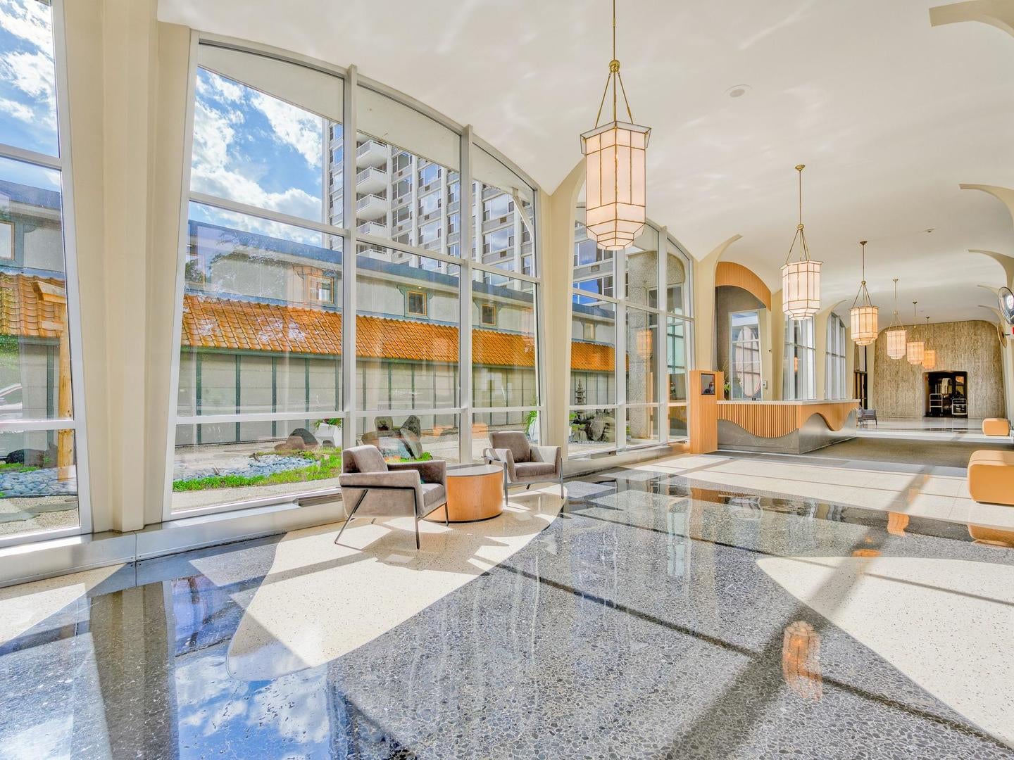 4250 N Marine Drive 911