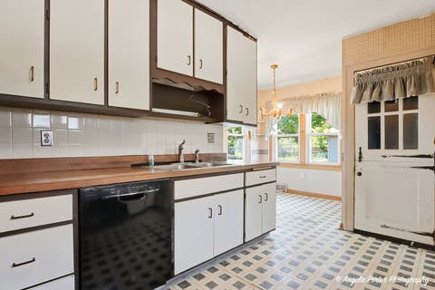 Tiny photo for 602 Judge Avenue, Waukegan, IL 60085 (MLS # 12722663)