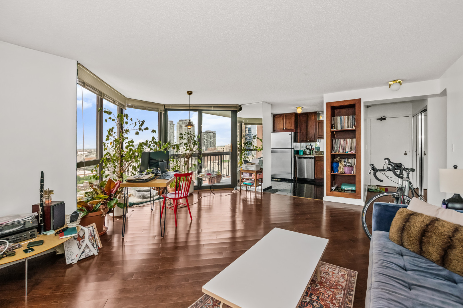 33 W Delaware Place 22J