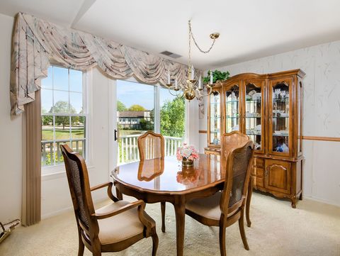 Tiny photo for 153 E Fabish Drive #153, Buffalo Grove, IL 60089 (MLS # 12527726)