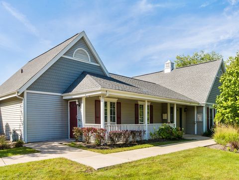 Tiny photo for 153 E Fabish Drive #153, Buffalo Grove, IL 60089 (MLS # 12527726)