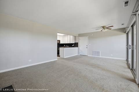 Tiny photo for 5801 Oakwood Drive #F, Lisle, IL 60532 (MLS # 12678015)