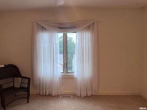 Tiny photo for 504 Mill Ridge Road, Clinton, IA 52732 (MLS # QC4268632)