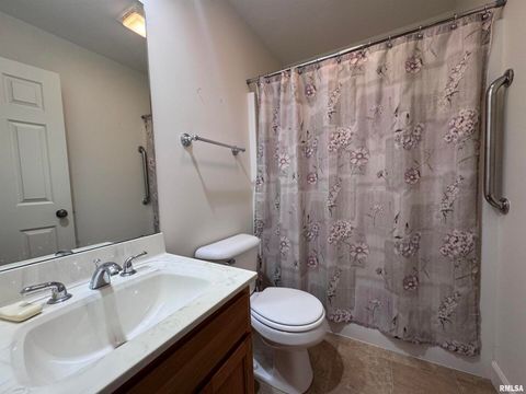 Tiny photo for 504 Mill Ridge Road, Clinton, IA 52732 (MLS # QC4268632)