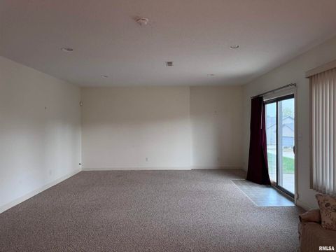 Tiny photo for 504 Mill Ridge Road, Clinton, IA 52732 (MLS # QC4268632)