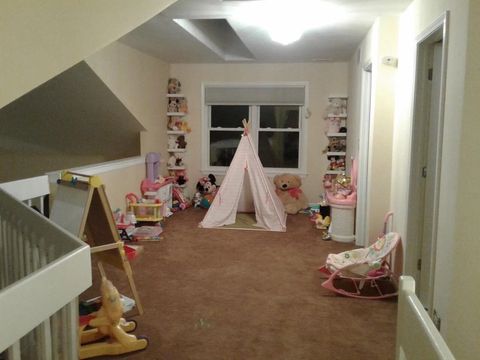 Tiny photo for 121 Chatsworth Circle, Schaumburg, IL 60194 (MLS # 12378775)