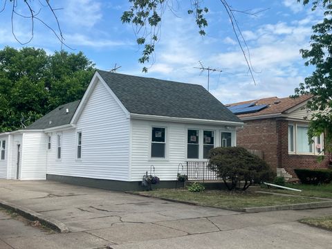 Tiny photo for 13709 S School Street, Riverdale, IL 60827 (MLS # 12488994)