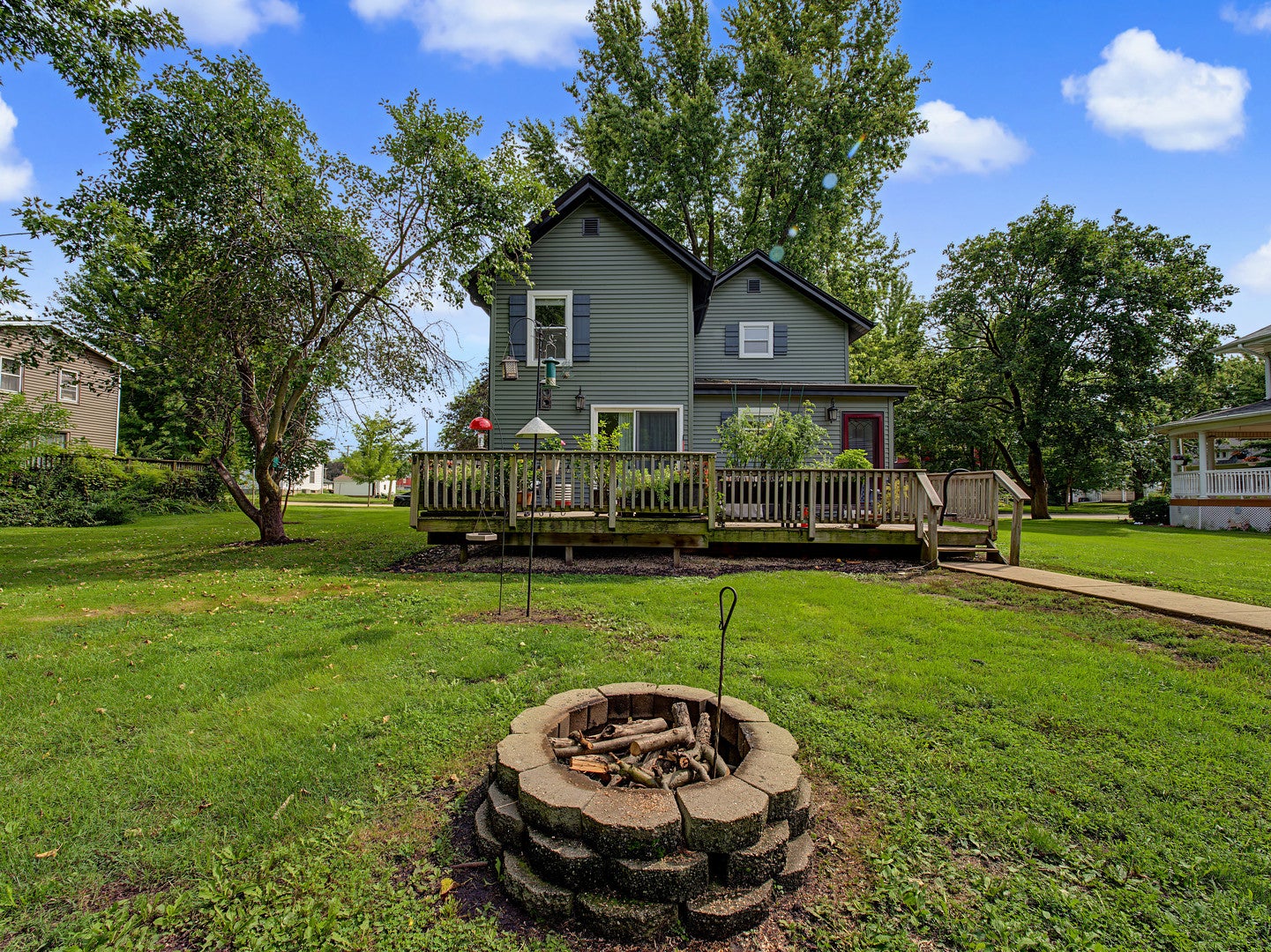 308 W Navaho Avenue