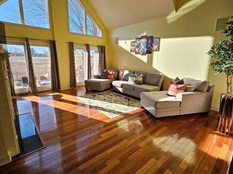 Tiny photo for 6 Stonebrook Court, Bloomington, IL 61704 (MLS # 12526407)