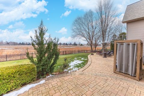 Tiny photo for 6 Stonebrook Court, Bloomington, IL 61704 (MLS # 12526407)