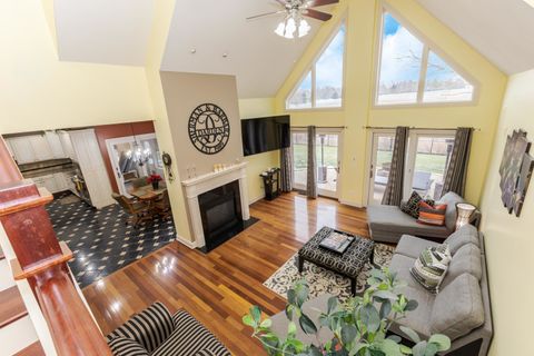 Tiny photo for 6 Stonebrook Court, Bloomington, IL 61704 (MLS # 12526407)