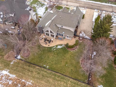 Tiny photo for 6 Stonebrook Court, Bloomington, IL 61704 (MLS # 12526407)