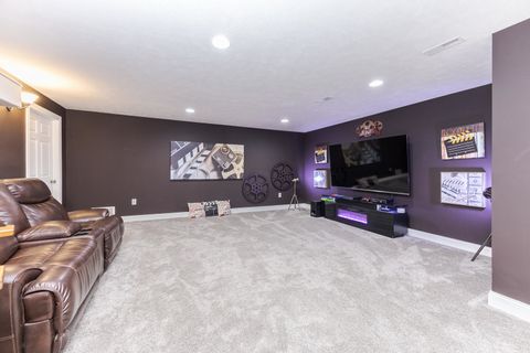 Tiny photo for 6 Stonebrook Court, Bloomington, IL 61704 (MLS # 12526407)