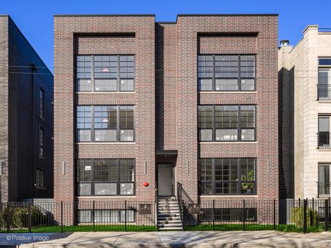 1942 W BELMONT Avenue 3E Chicago IL 60657