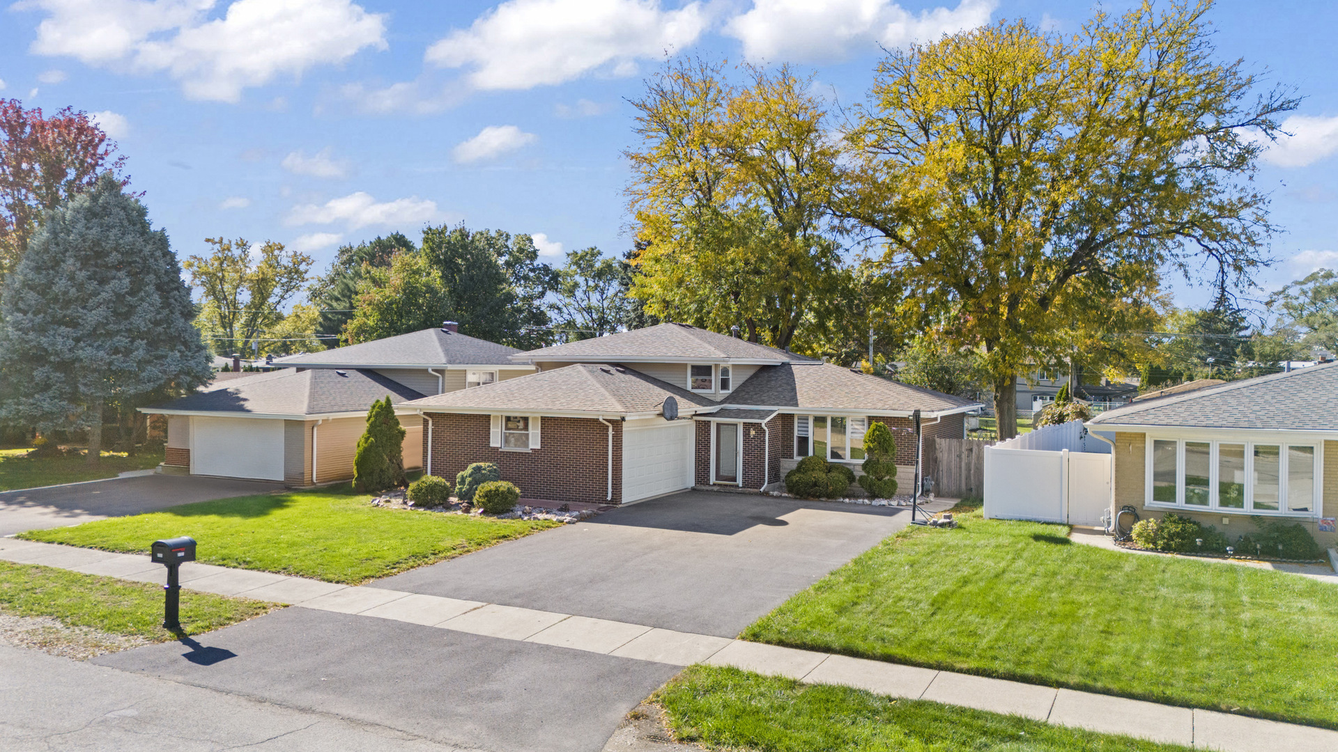 10600 S Highland Avenue