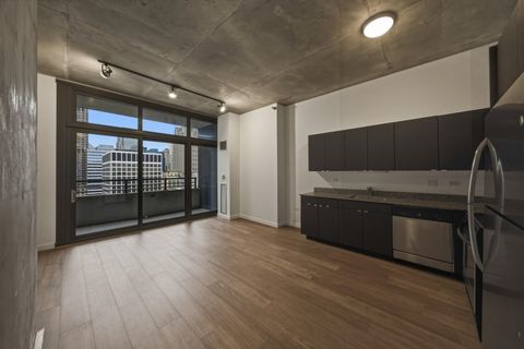 Tiny photo for 235 W VAN BUREN Street #3021, Chicago, IL 60607 (MLS # 12575381)