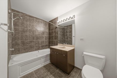 Tiny photo for 235 W VAN BUREN Street #3021, Chicago, IL 60607 (MLS # 12575381)