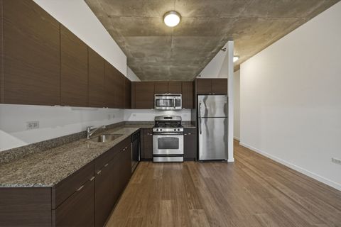 Tiny photo for 235 W VAN BUREN Street #3021, Chicago, IL 60607 (MLS # 12575381)