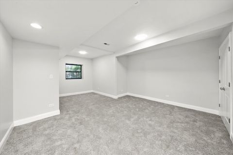 Tiny photo for 1363 E 64th Street #1, Chicago, IL 60637 (MLS # 12519997)