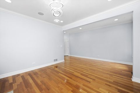 Tiny photo for 1363 E 64th Street #1, Chicago, IL 60637 (MLS # 12519997)