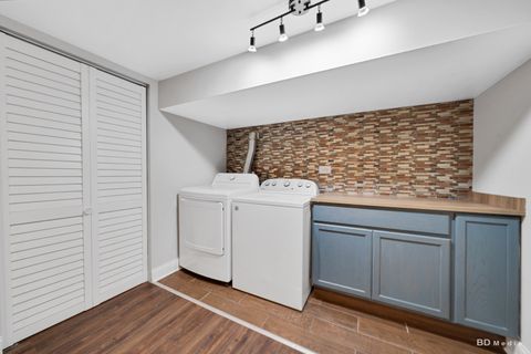 Tiny photo for 10548 S Springfield Avenue, Chicago, IL 60655 (MLS # 12603003)