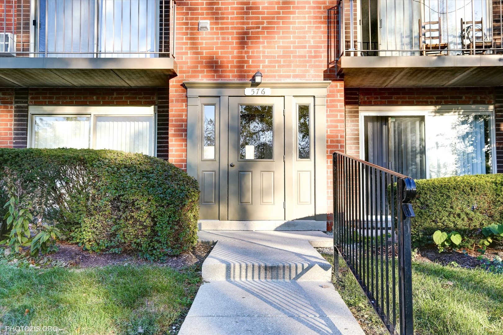 576 FAIRWAY VIEW Drive 1E