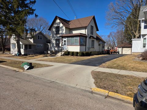 Tiny photo for 427 W Hurlbut Avenue, Belvidere, IL 61008 (MLS # 12574334)