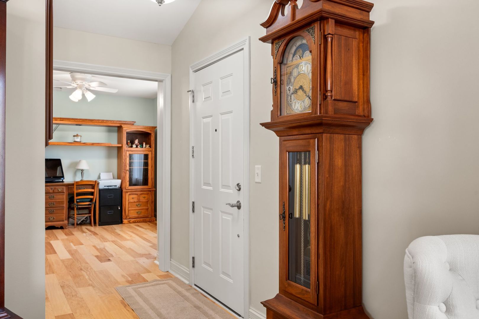 2165 Waterbury Lane E 2165