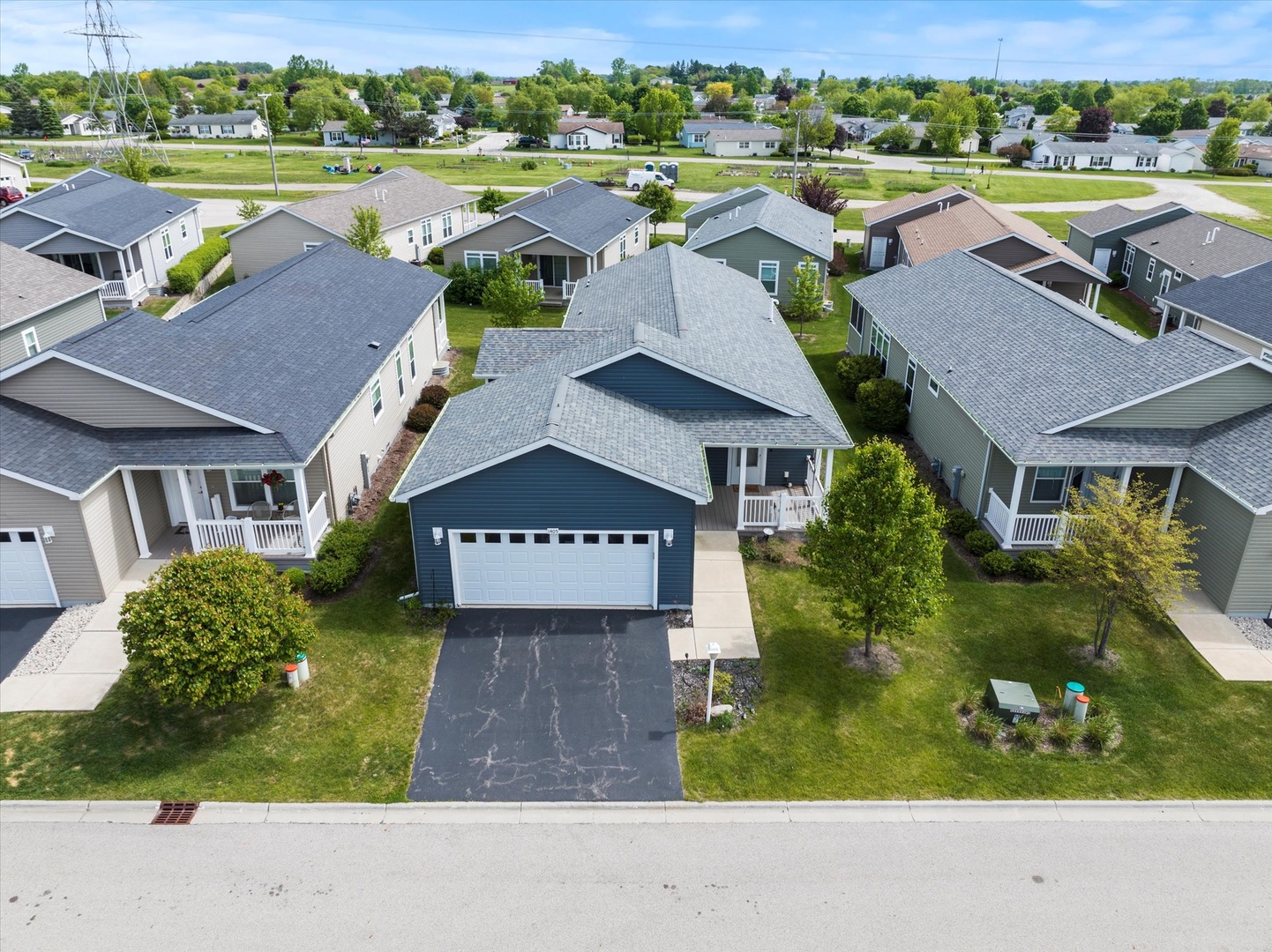 1405 Scenic View Lane