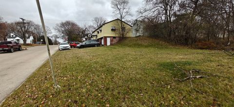 Tiny photo for 4515 Raven Street, Rockford, IL 61107 (MLS # 12524672)