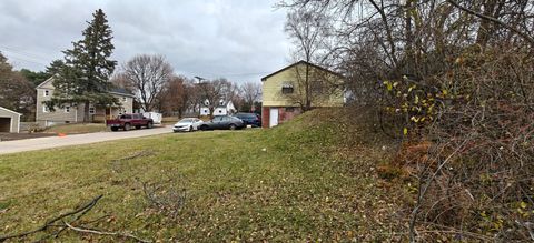 Tiny photo for 4515 Raven Street, Rockford, IL 61107 (MLS # 12524672)