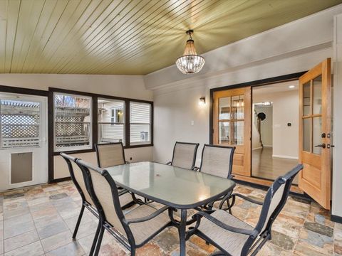 Tiny photo for 5826 Lillie Avenue, Davenport, IA 52806 (MLS # 100000321)