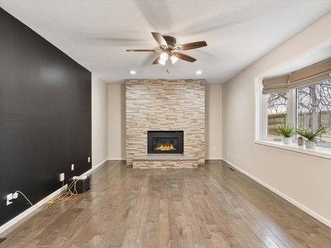 Tiny photo for 5826 Lillie Avenue, Davenport, IA 52806 (MLS # 100000321)