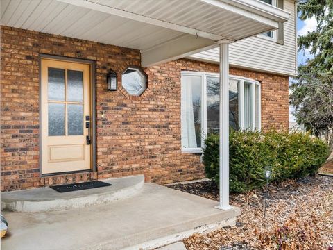 Tiny photo for 5826 Lillie Avenue, Davenport, IA 52806 (MLS # 100000321)