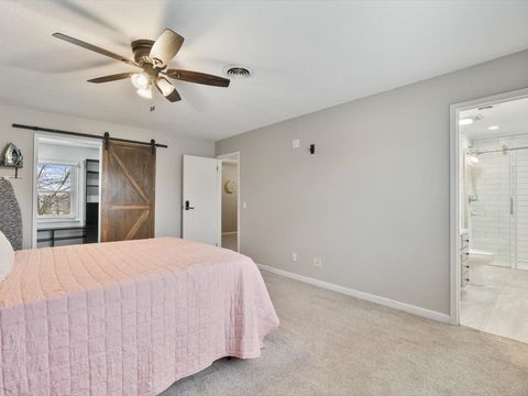 Tiny photo for 5826 Lillie Avenue, Davenport, IA 52806 (MLS # 100000321)