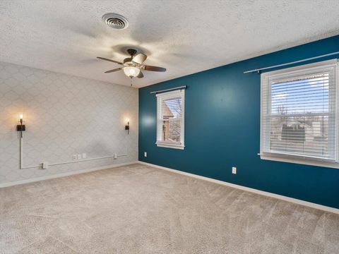 Tiny photo for 5826 Lillie Avenue, Davenport, IA 52806 (MLS # 100000321)