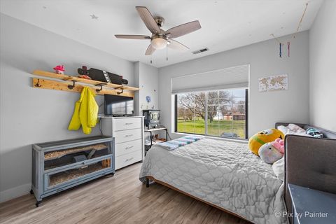Tiny photo for 6S018 Steeple Run Drive #6S018, Naperville, IL 60540 (MLS # 12351470)