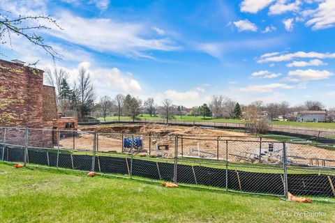 Tiny photo for 6S018 Steeple Run Drive #6S018, Naperville, IL 60540 (MLS # 12351470)