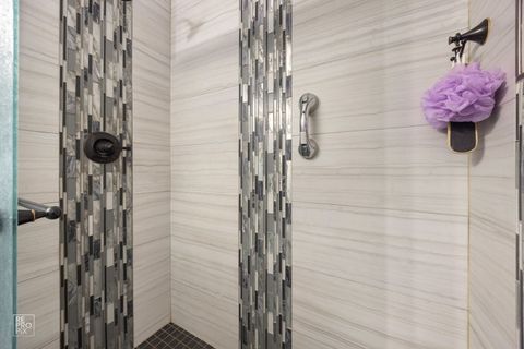 Tiny photo for 7504 Claridge Drive #E, Bridgeview, IL 60455 (MLS # 12614373)