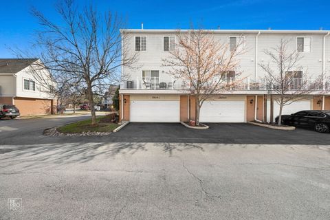 Tiny photo for 7504 Claridge Drive #E, Bridgeview, IL 60455 (MLS # 12614373)