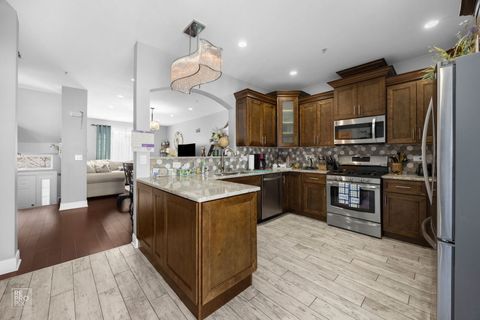 Tiny photo for 7504 Claridge Drive #E, Bridgeview, IL 60455 (MLS # 12614373)