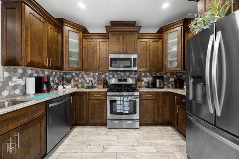 Tiny photo for 7504 Claridge Drive #E, Bridgeview, IL 60455 (MLS # 12614373)